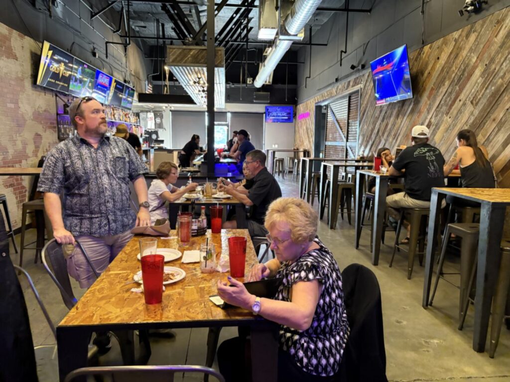 Brick & Barrel Kitchen + Bar 4